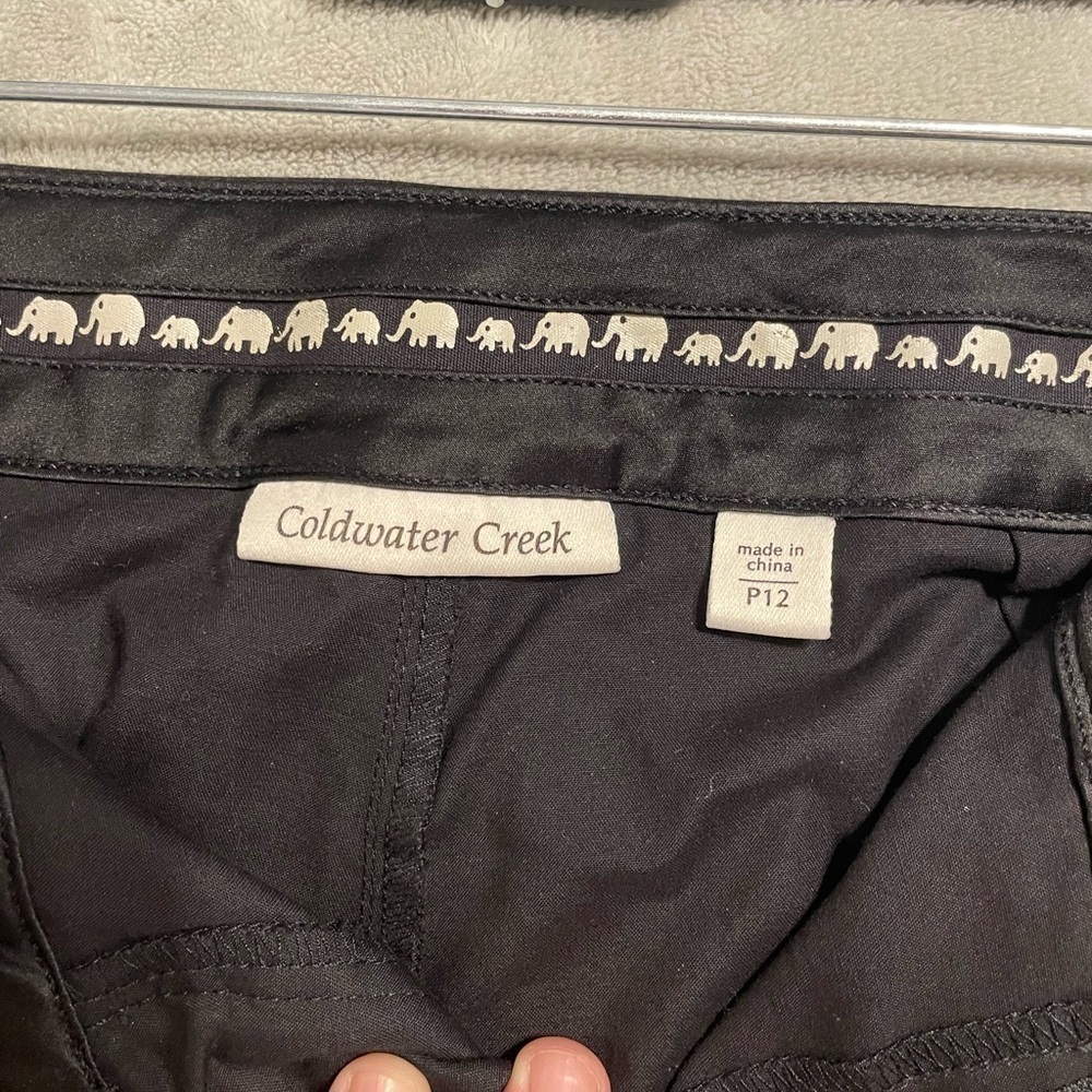 Coldwater Creek Natural Fit Cropped Leg Pants Women's Size 12P Black Stretch NWT - Picture 4 of 7